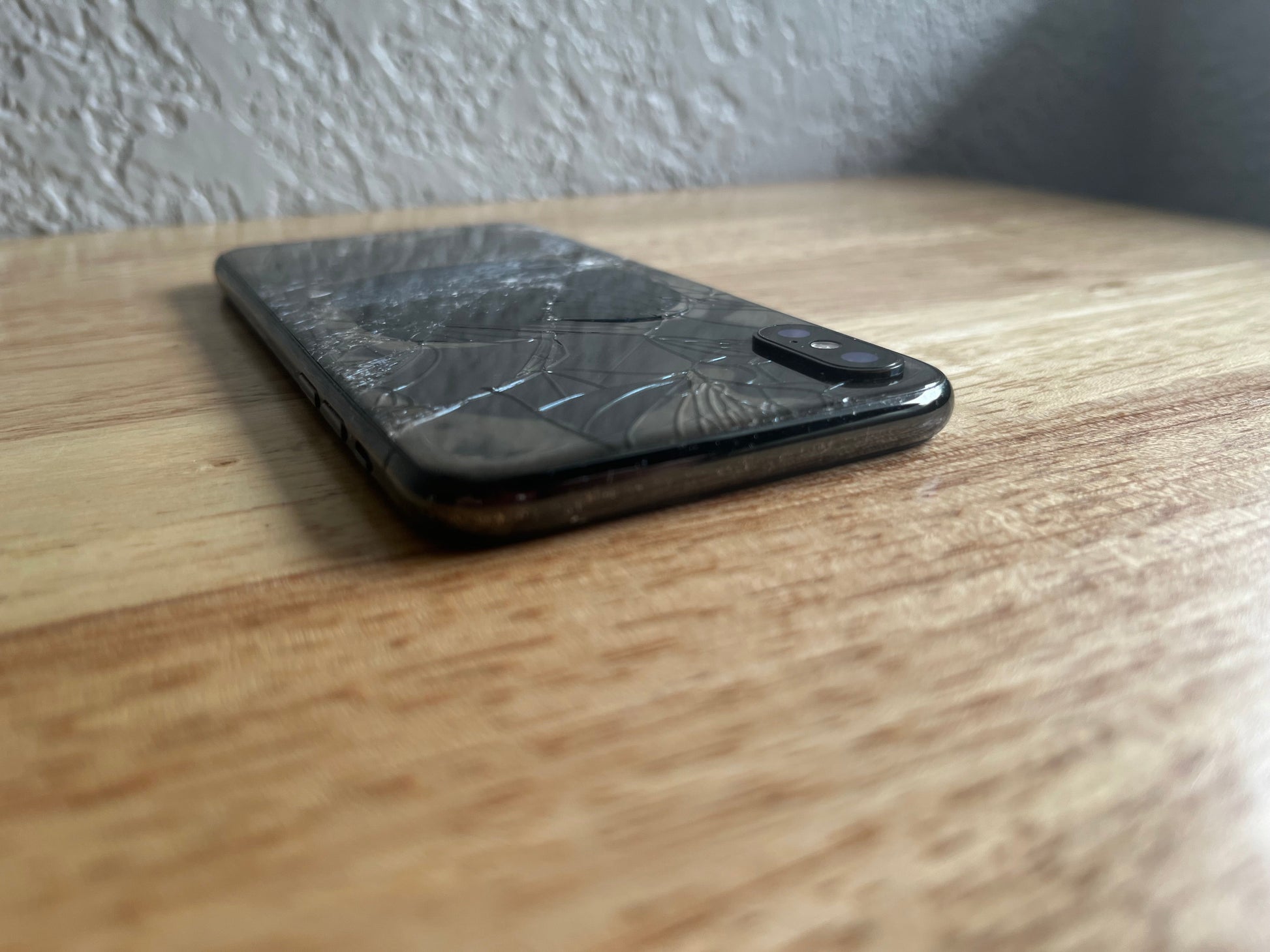 Apple iPhone X Space Gray 64GB (Unlocked) A1865 image 4