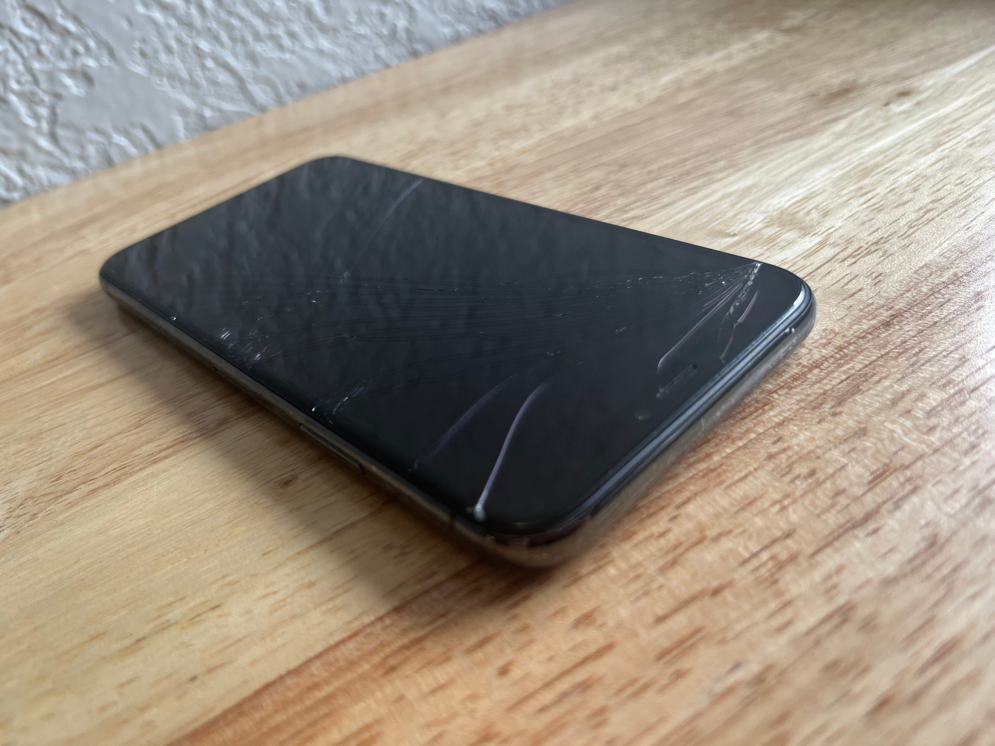 Apple iPhone X Space Gray 64GB (Unlocked) A1865 image 8