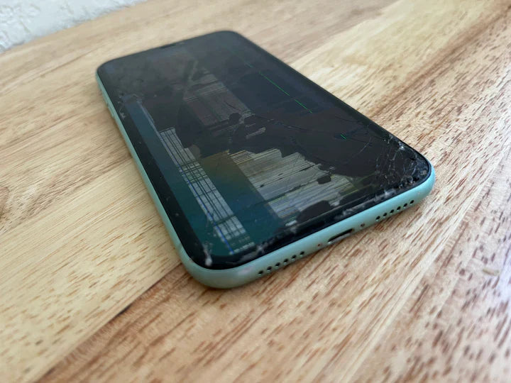 Apple iPhone 11 Teal 64GB (Unlocked) A2111 image 5